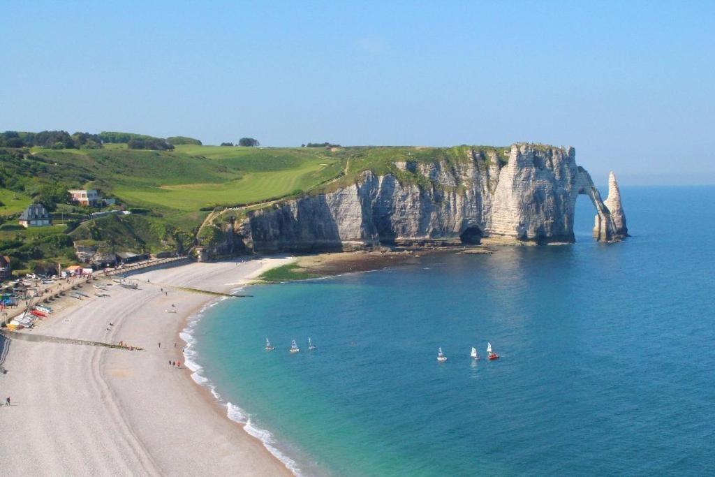Camping Les Falaises De Toussaint Dış mekan fotoğraf